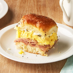 Ham, Egg and Cheese Brunch Sliders