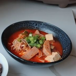 Ham-Kimchi Jjigae