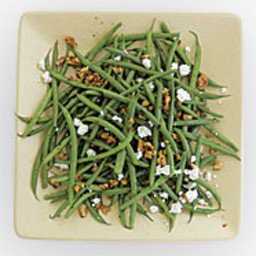 Haricots Verts with Toasted Walnuts and Chèvre