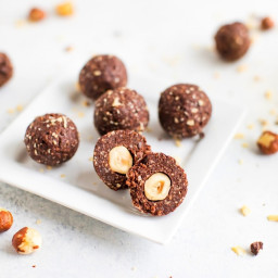 Hazelnut Chocolate Balls (Copycat Ferrero Rocher)