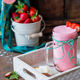 hCG Recipe | Peppermint Strawberry Protein Smoothie - AP