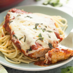 Healthier Skillet Chicken Parmesan: a 30 Minute Meal