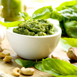 Healthy 5-Minute Vegan Cashew Pesto