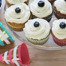 Healthy Banana Cupcakes with Cream Cheese Frosting