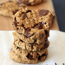 Healthy Breakfast Cookies w/ Peanut Butter, Oats, Chia Seeds, & Chocola