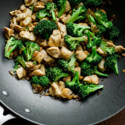 Healthy Chicken Breast and Broccoli Stir Fry