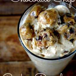 Healthy Chocolate-Chip Cookie-Dough Protein Blizzard ... for real!!! (glu