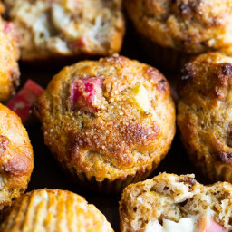 Healthy Cinnamon Rhubarb Muffins