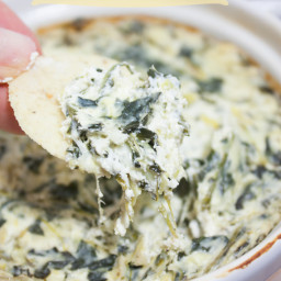 Healthy Hot Spinach and Artichoke Dip