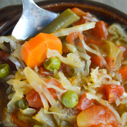 Healthy Low Calorie Cabbage Soup with Vegetables