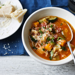 Healthy minestrone soup
