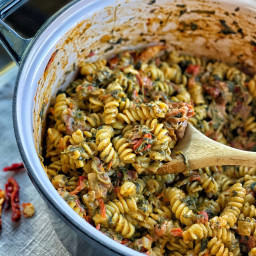 Healthy One Pot Tuscan Pasta