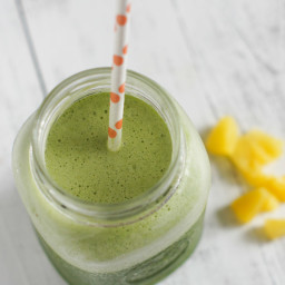 Healthy Pineapple and Baby Spinach Smoothie