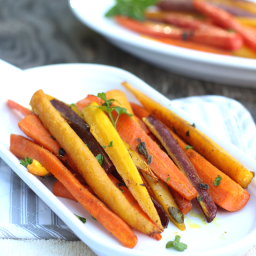 Healthy Roasted Rainbow Carrots With Turmeric