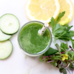 Heart Chakra Green Juice full of vitality and green goodness.