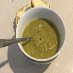 Hearty Pea and Ham Soup 
