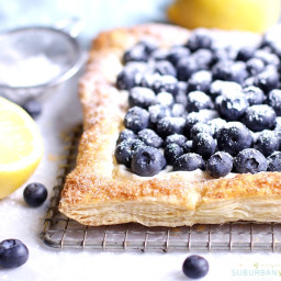 Heavenly and Very Easy Blueberry Tart with Puff Pastry
