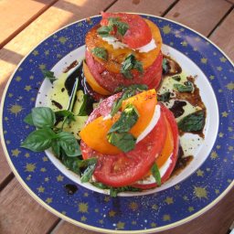 Heirloom tomato and mozzarella salad