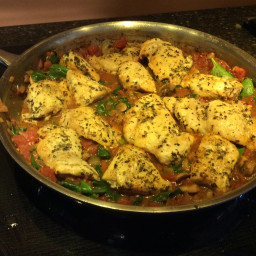 herb-chicken-with-spinach-and-tomatoes-7b14312271ed6ffd000e0dc9.jpg