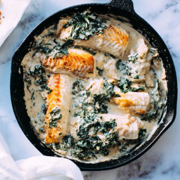 Herbaceous Baked Cod with Spinach & White Sauce