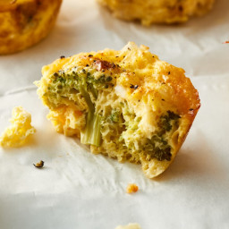 High-Protein Broccoli Cheddar Egg Muffins