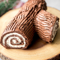 Holiday Yule Log Cake (Bûche de Noël)
