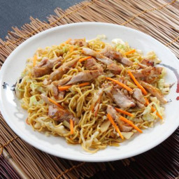 Homemade Better-Than-Takeout Chicken Chow Mein