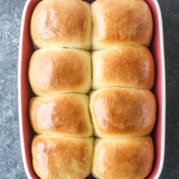 Homemade Bread Rolls (Eggless)