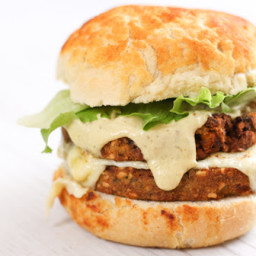 homemade-burger-sauce-2444657.jpg