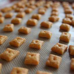 homemade-cheddar-crackers-1317030.jpg