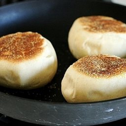 homemade-english-muffins-19.jpg