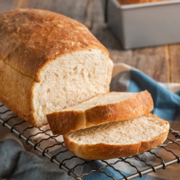 Homemade Fluffy White Bread (+ video)