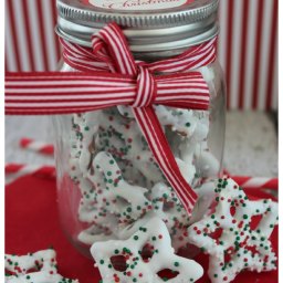 homemade-gifts-in-a-jar-ideas-for-christmas-1342224.jpg