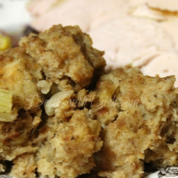Homemade Herb Bread Dressing (Stuffing)