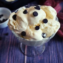 homemade-ice-cream-with-condensed-milk-2797242.jpg