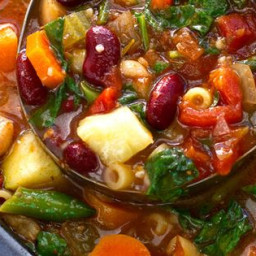 Homemade Minestrone Soup (Slow Cooker)