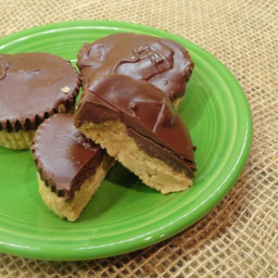 Homemade Peanut Butter Cups (Like Reese's)