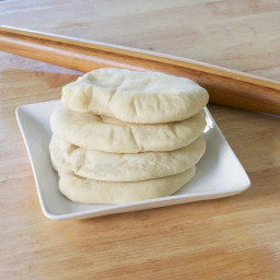 homemade-pita-bread-1611121.jpg