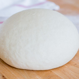homemade-pizza-dough-2103997.jpg
