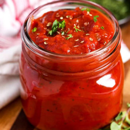 Homemade Pizza Sauce {Great for Freezing}