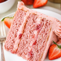 Homemade Strawberry Cake Recipe