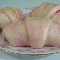 homemade-strawberry-jam-filled-buns.jpg