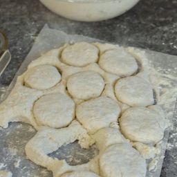Homestyle Buttermilk Biscuits