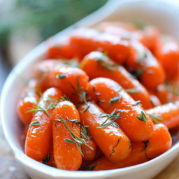 honey-glazed-baby-carrots-2151686.jpg