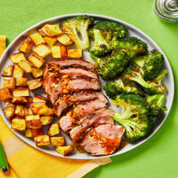 Honey Thyme Pork Tenderloin with Roasted Potatoes & Broccoli
