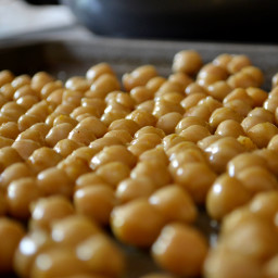 Hot Curried Roasted Chickpeas
