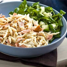 Hot-smoked salmon with creamy pasta and pine nuts