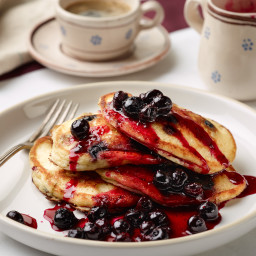 Hotcakes with Delicious Blueberry Compote
