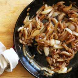 How to Caramelize Onions on Your Stovetop, Step By Step