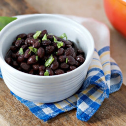 How to Cook Canned Black Beans on the Stove